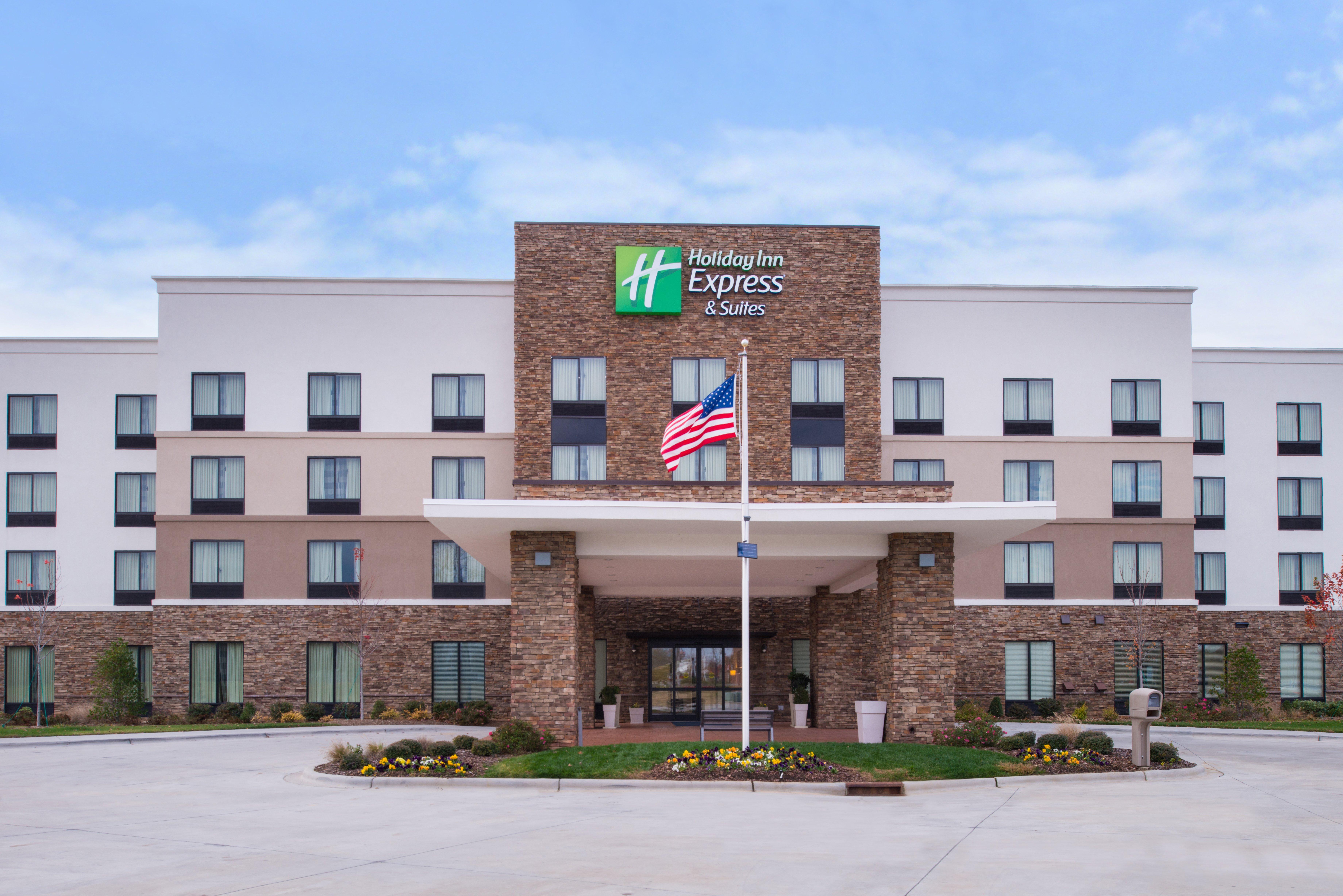 Holiday Inn Express & Suites Monroe By Ihg Buitenkant foto