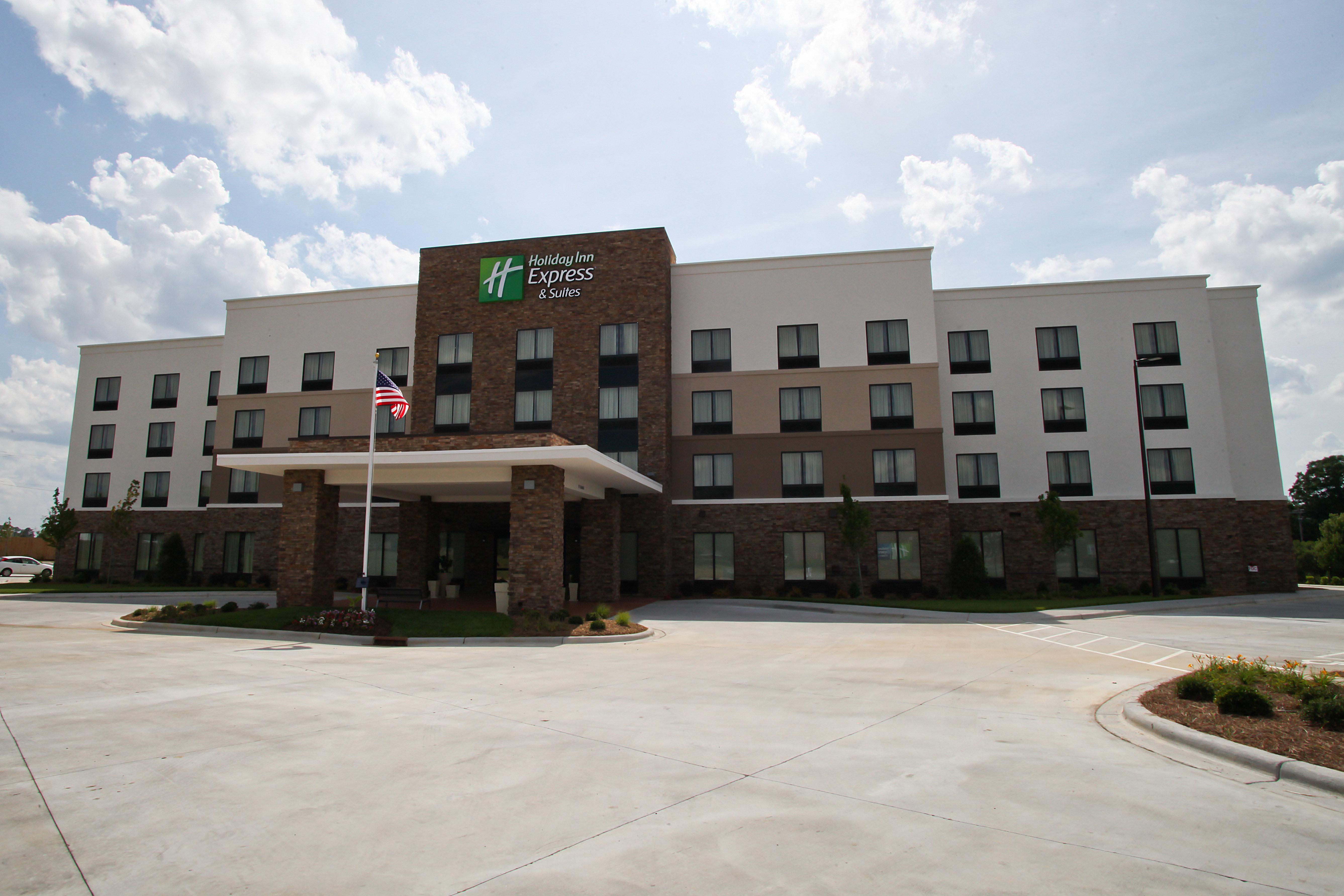 Holiday Inn Express & Suites Monroe By Ihg Buitenkant foto