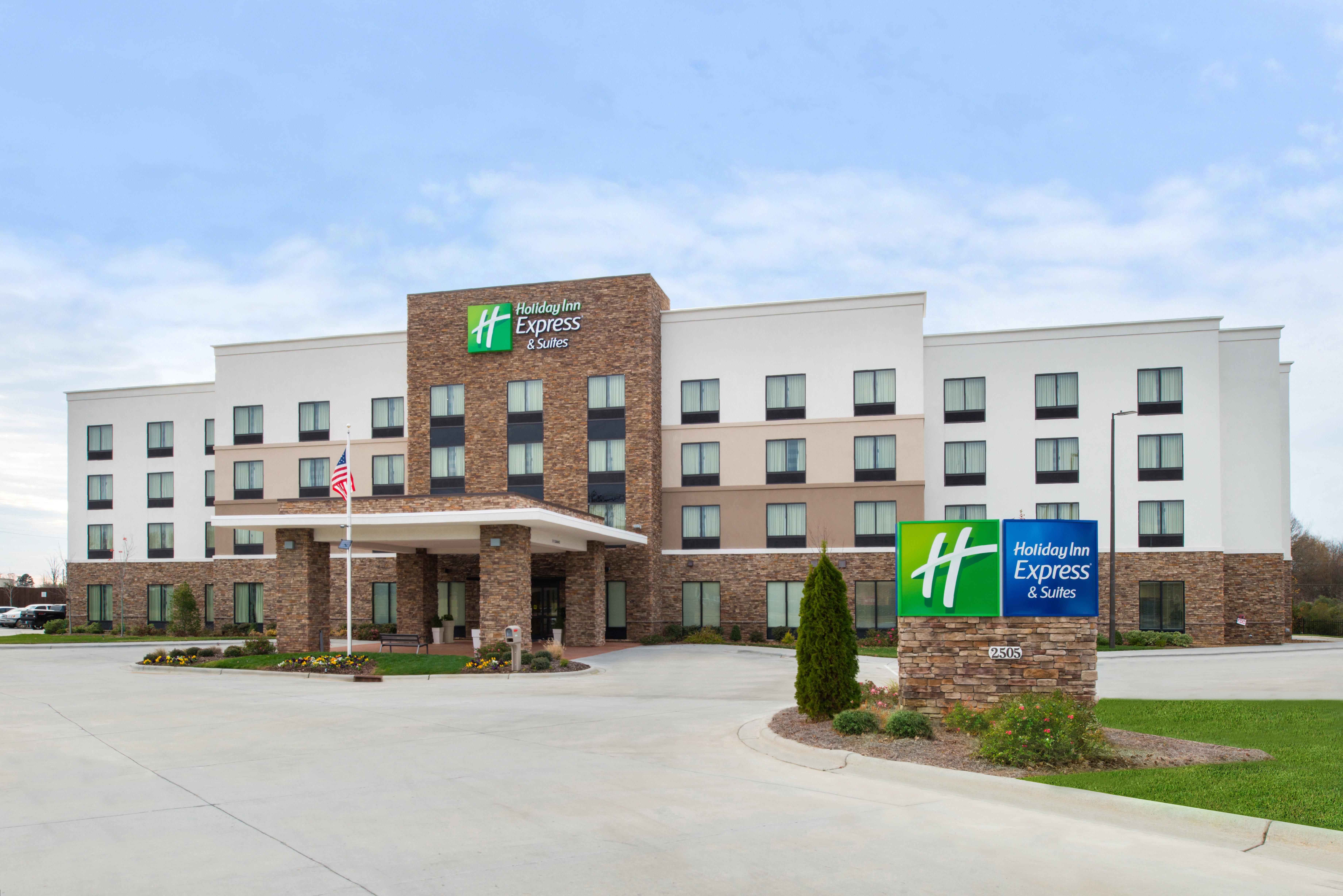 Holiday Inn Express & Suites Monroe By Ihg Buitenkant foto